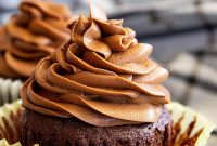 Decadent Chocolate Cream Cheese Frosting Recipe