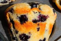 Perfectly Moist Blueberry Muffins You’ll Crave