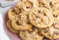 Twix Cookie Recipes: Homemade Bars and Crunchy Bites