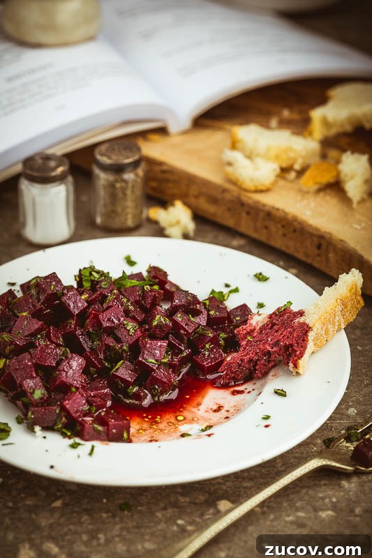 Beet and Mint Salad with Pomegranate Vinaigrette 4 Beetroot and mint salad with pomegranate dressing.