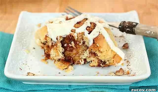 Date and Nut Cinnamon Rolls Date and Nut Cinnamon Rolls