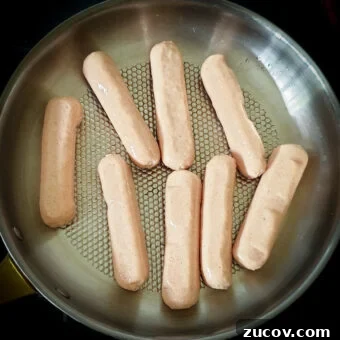 Vegan Toad in the Hole: Savory Plant-Based Sausages in Yorkshire Pudding 16 img 15154 15