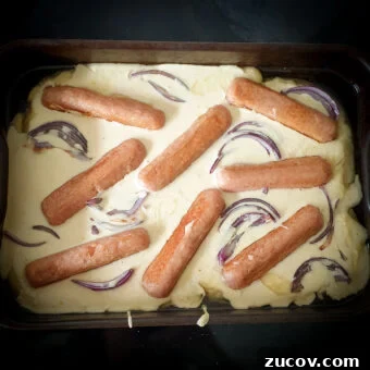 Vegan Toad in the Hole: Savory Plant-Based Sausages in Yorkshire Pudding 18 img 15154 17