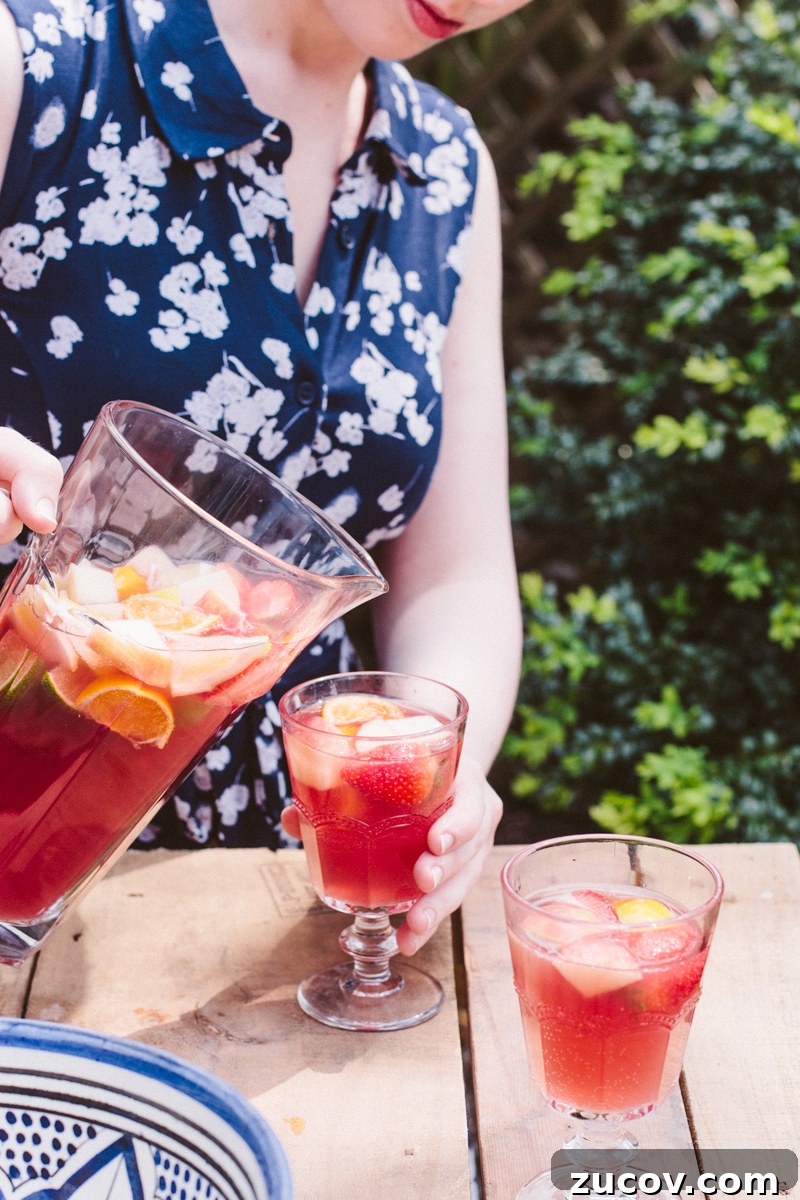 Non-Alcoholic Sangria: Refreshing Fruit Punch Recipe 3 Mock Sangria! A non-alcoholic fruit punch