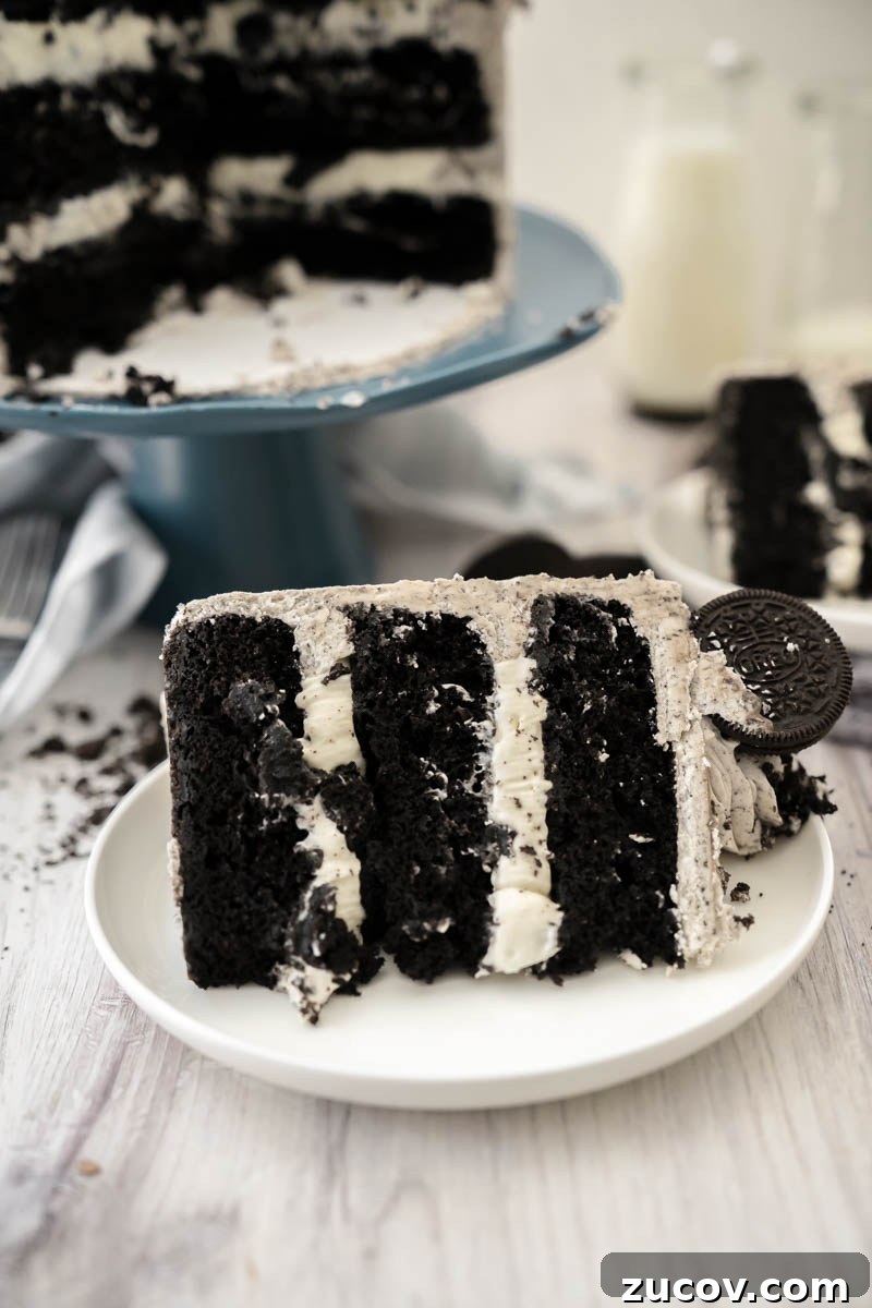 Ultimate Cookies and Cream Cake Recipe for Perfect Dessert 6 Frosting detail