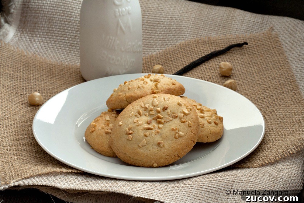 White Chocolate Hazelnut Cookies Recipe — Crispy, Chewy, Nutty Delight 2 White Chocolate Hazelnut Cookies
