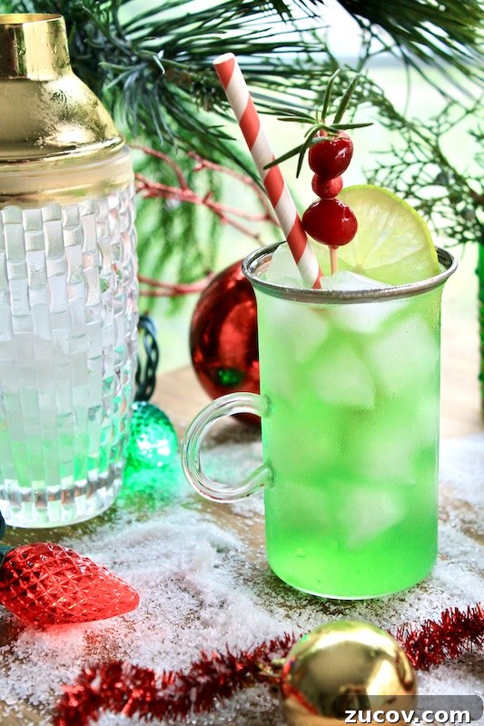 Christmas Grinch Cocktail: Apple Whiskey Moscow Mule Recipe 2 easy christmas grinch drink with apple whiskey