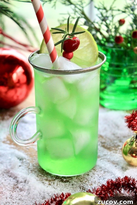 Christmas Grinch Cocktail: Apple Whiskey Moscow Mule Recipe 8 img 26811 7