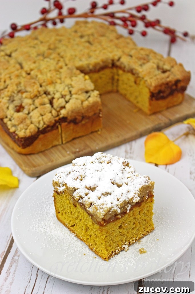 Pumpkin Coffee Cake Buns — Soft Spiced Morning Treats 2 Pumpkin Crumb Buns
