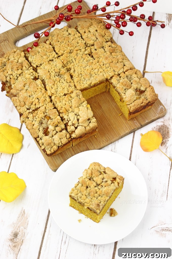 Pumpkin Coffee Cake Buns — Soft Spiced Morning Treats 3 Pumpkin Coffeecake Buns