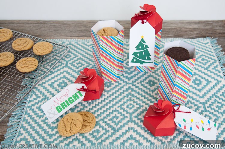 Printable DIY Cookie Gift Box Template — Instant Download Craft Kit 2 Need a last minute gift for neighbors or friends? These Christmas folded treat boxes are perfect for filling with your favorite cookies. The printable file is ready for you to make this DIY cookie box gift today! | OHMY-CREATIVE.COM