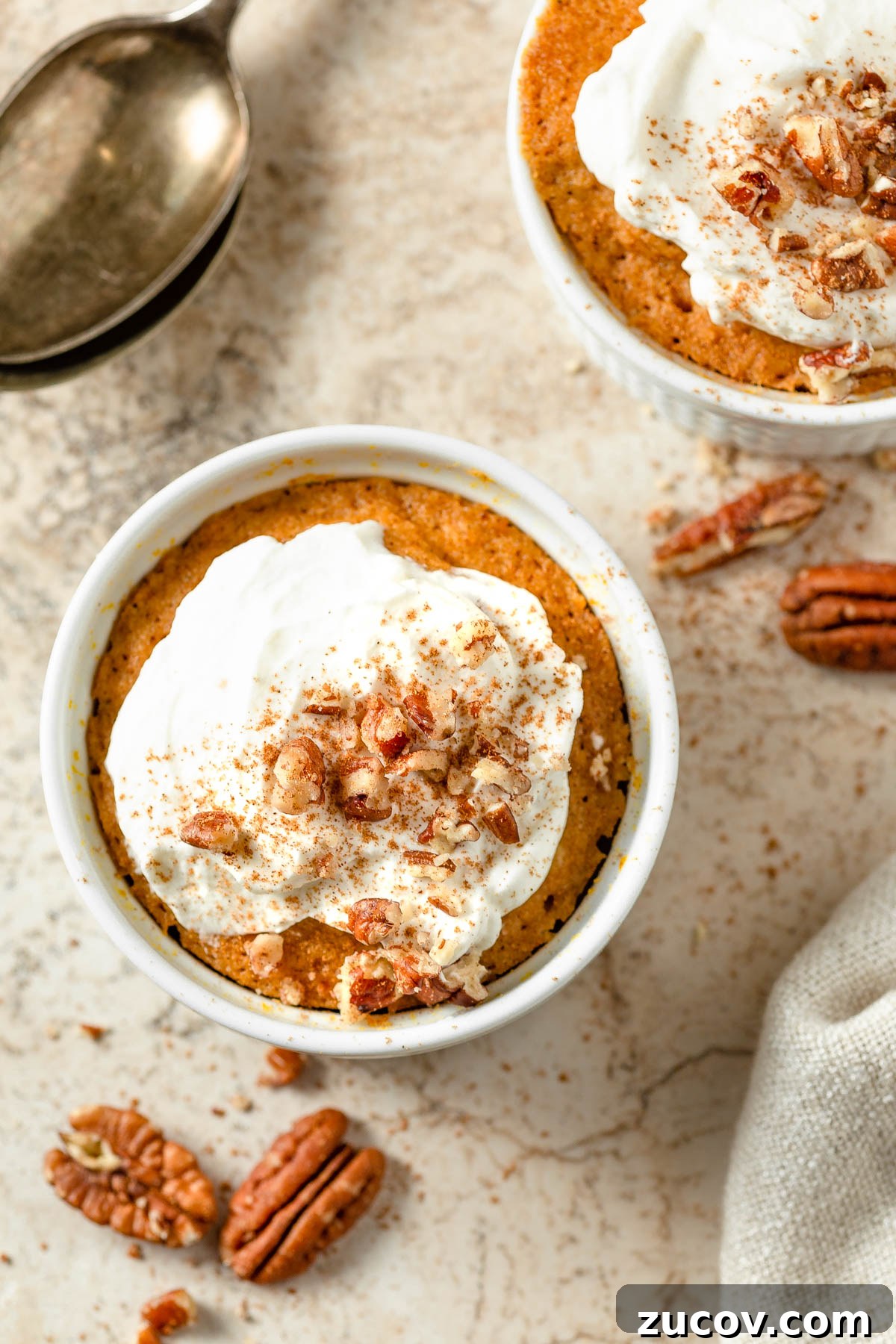 Keto Pumpkin Mug Cake Recipe: Quick Low-Carb Dessert 8 Keto pumpkin mug cake