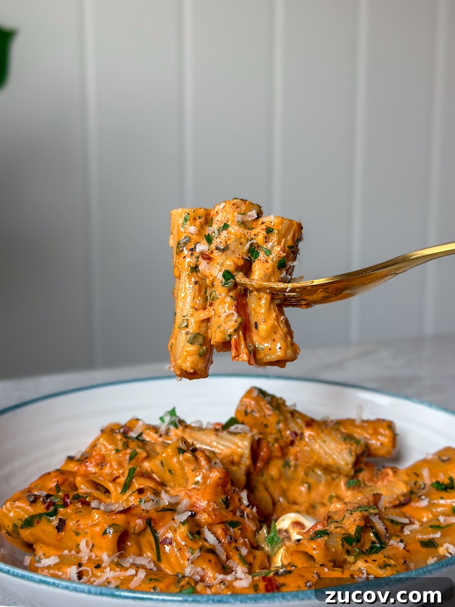 Creamy Tomato Garlic Pasta Recipe for Quick Weeknight Dinners 8 tomato garlic pasta