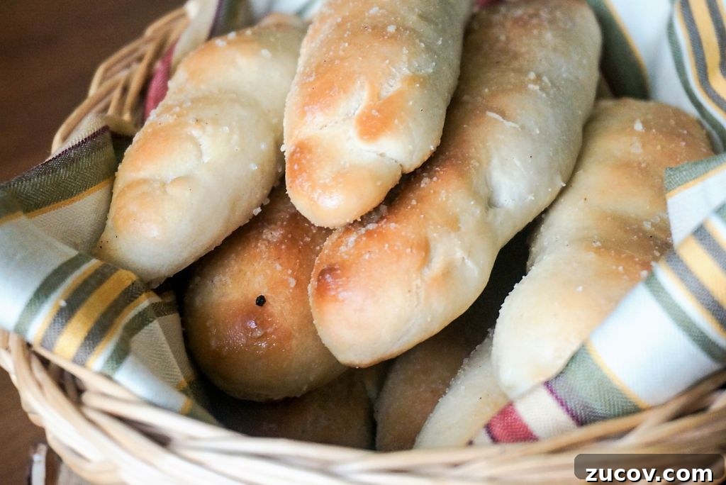 Olive Garden-Style Italian Breadsticks Recipe – Copycat Version 2 Olive Garden Breadsticks