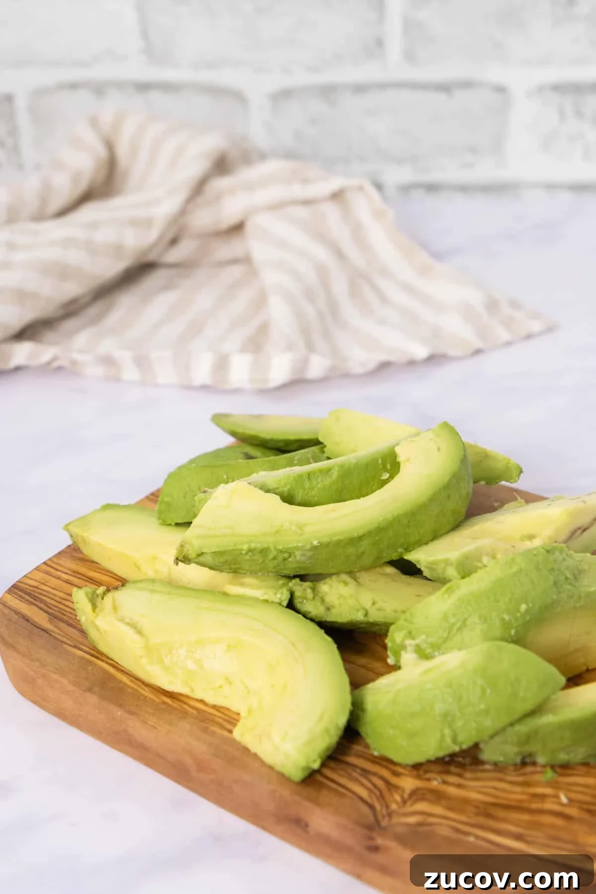 How to Make Pickled Avocados: A Simple Guide to Preserving Avocados 4 Slices of avocado