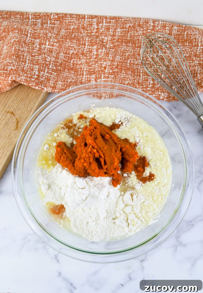 Spooky Jack-O’-Lantern Bundt Cake Recipe for Halloween 2 jack o lantern cake in p 1