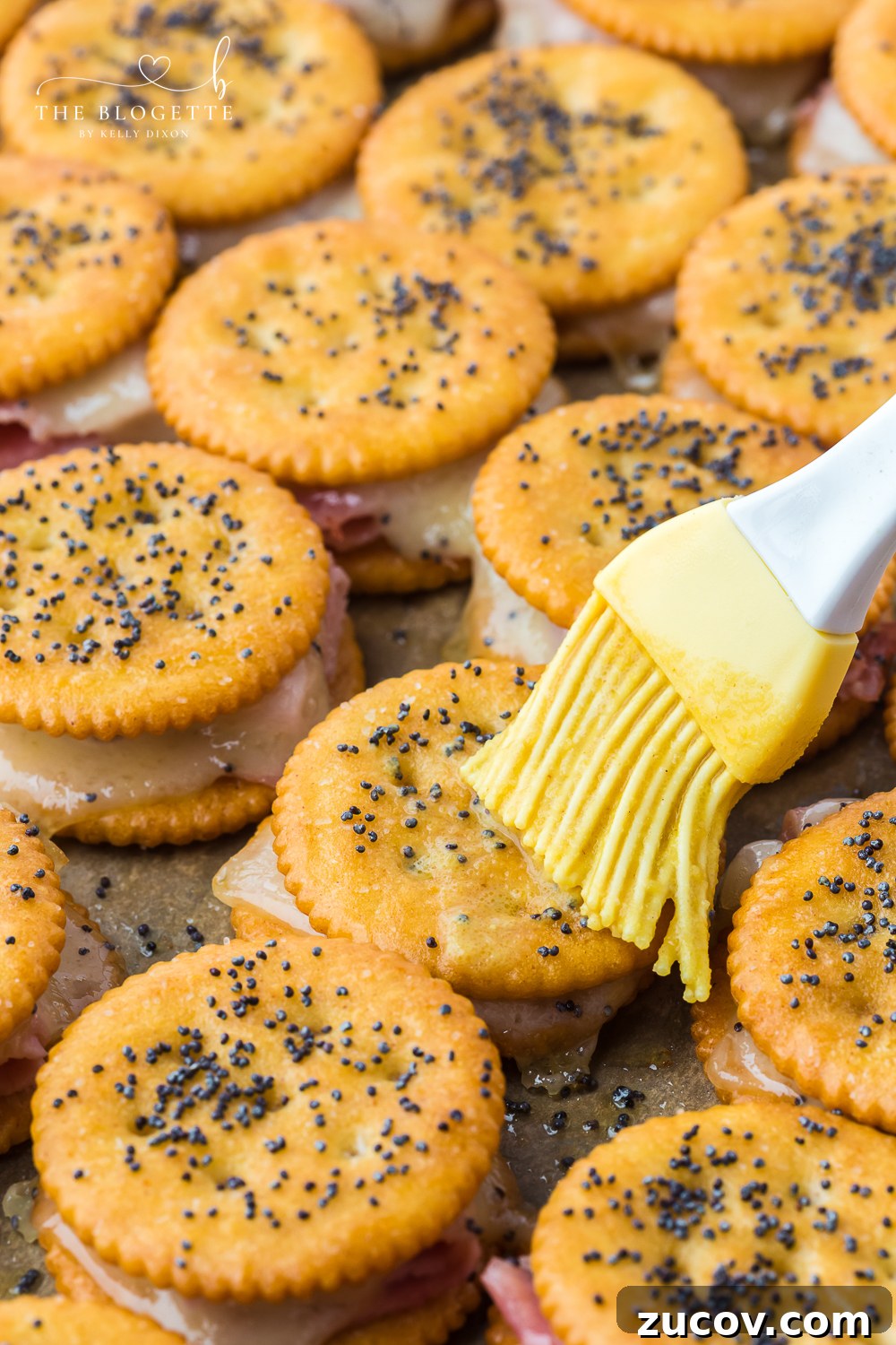 Ritz Cracker Sandwich Recipes: Savory & Sweet Party Bites 11 Brush the tops of the sandwiches with the melted butter