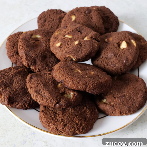Decadent Keto Chocolate Cake Recipe: Low-Carb Death by Chocolate 2 Keto Death By Chocolate Cookies