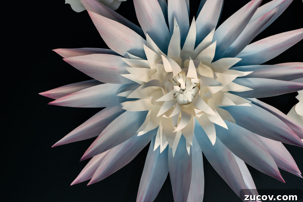 16 Creative Paper Flower Crafts to Make This Spring 2 paper flower