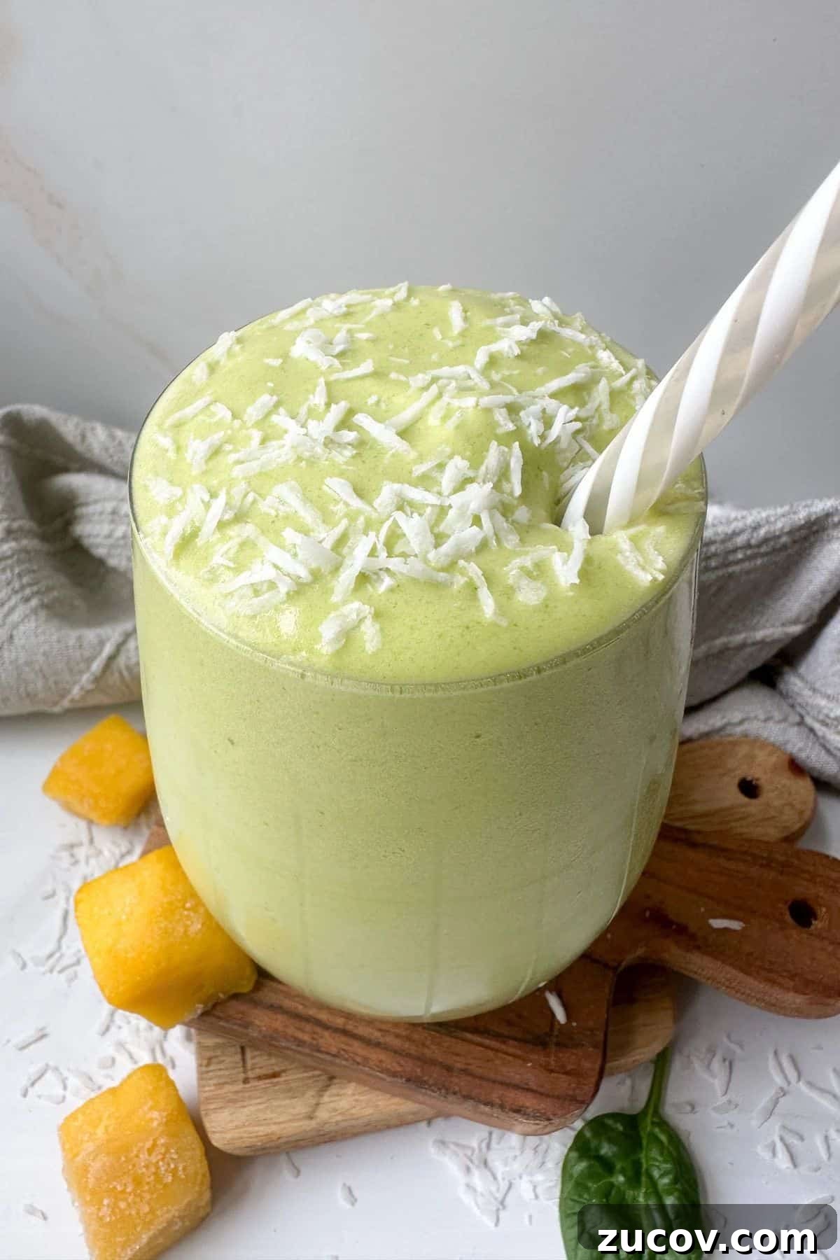 21 Protein Drinks for Muscle Gain and Daily Nutrition 11 mango and spinach smoothie