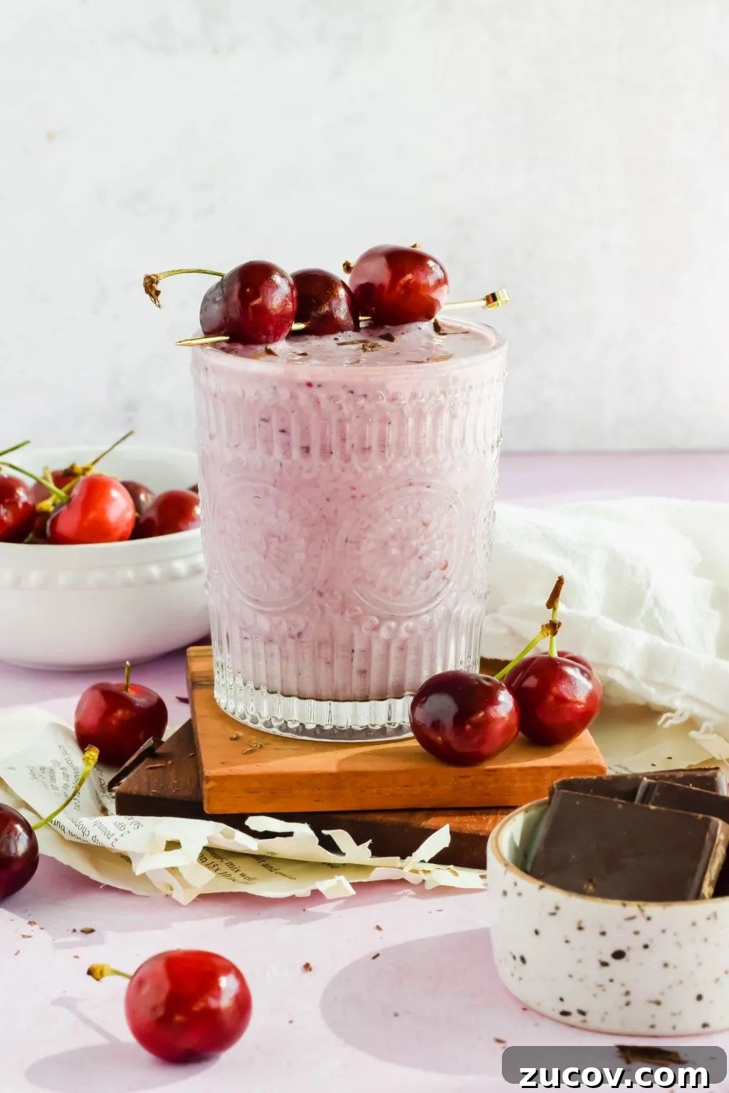 21 Protein Drinks for Muscle Gain and Daily Nutrition 9 chocolate cherry smoothie